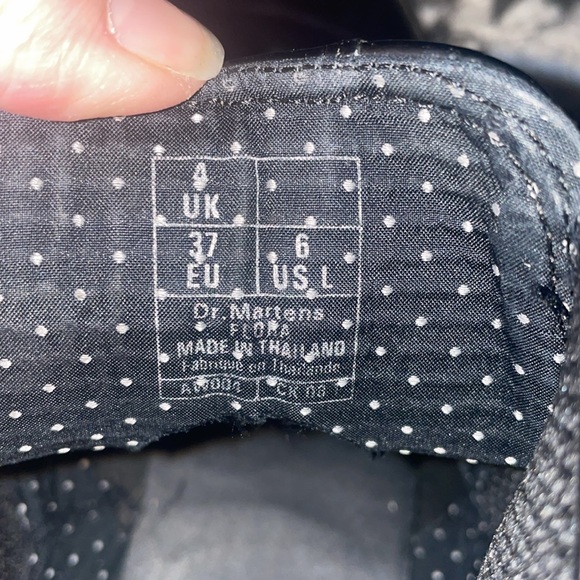 Doc Martens “Flora” Chelsea boot US size 6 - Picture 4 of 7